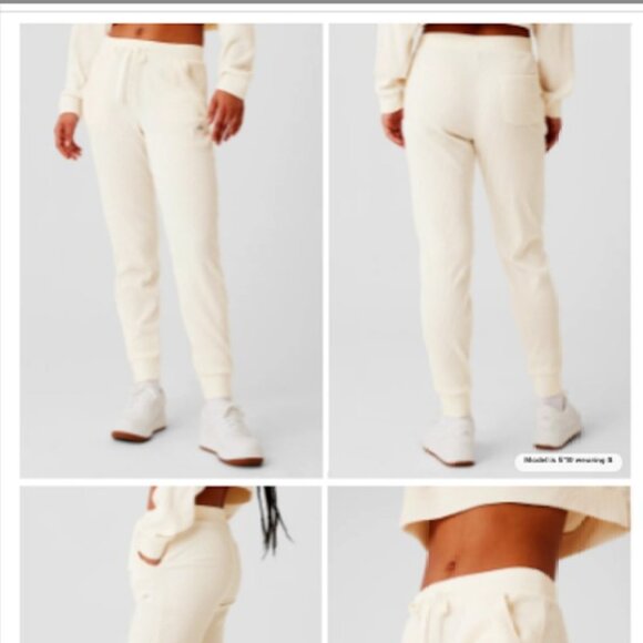 NWT - Alo Yoga Muse Joggers/Sweatpants (Ivory) - Picture 1 of 2